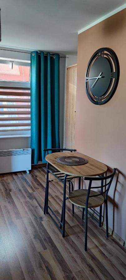 Appartement Pokoje U Marioli à Łeba Extérieur photo